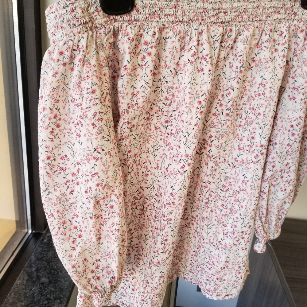 💚Off the shoulder Blouse